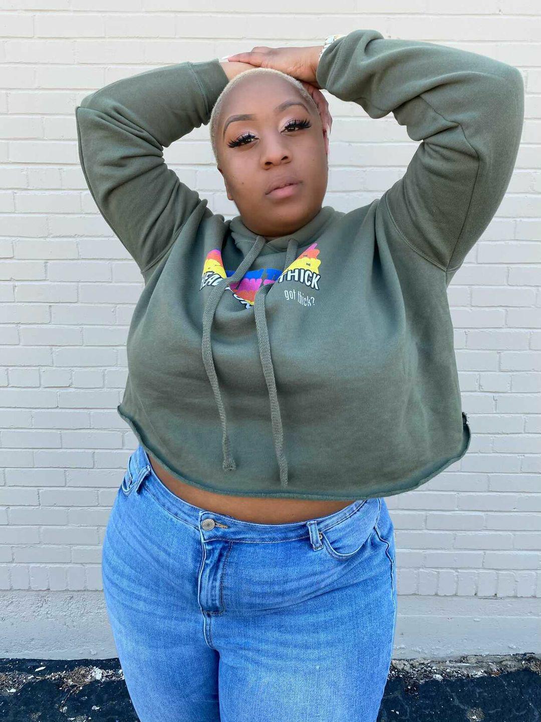 GT? Heavy On The Thick Crop Hoodie (3 Colors)